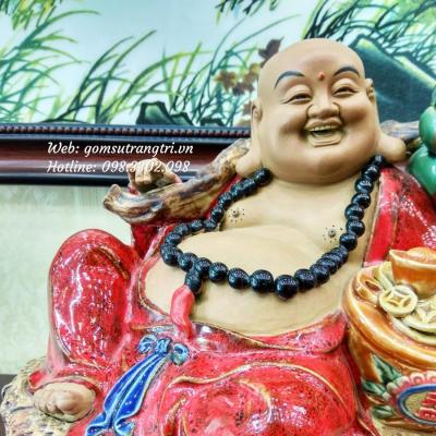 Tượng Phật Di Lặc vác cành đào